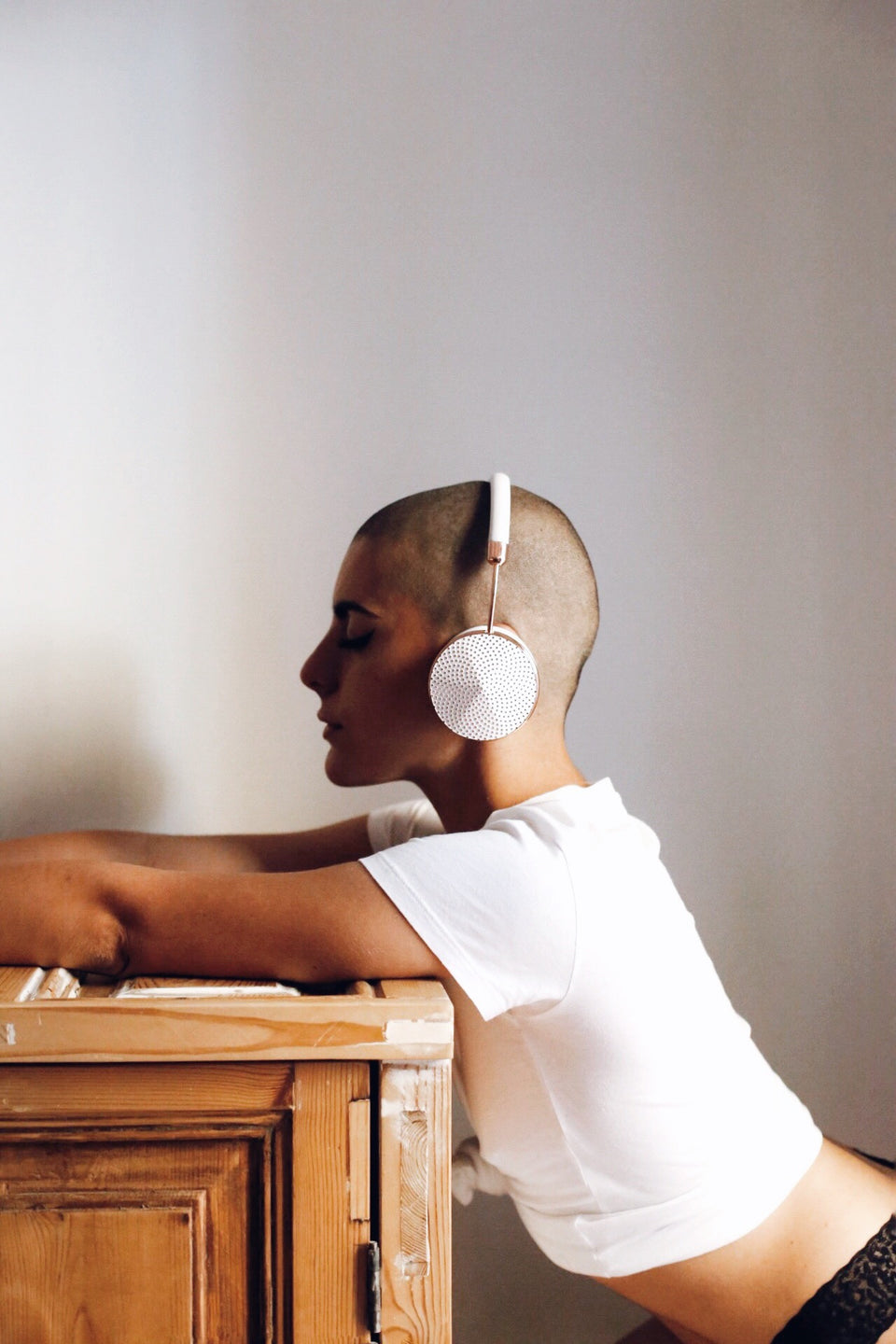 TAYLOR ROSEGOLD-WIRELESS-WHITE FIBONACCI BUNDLE