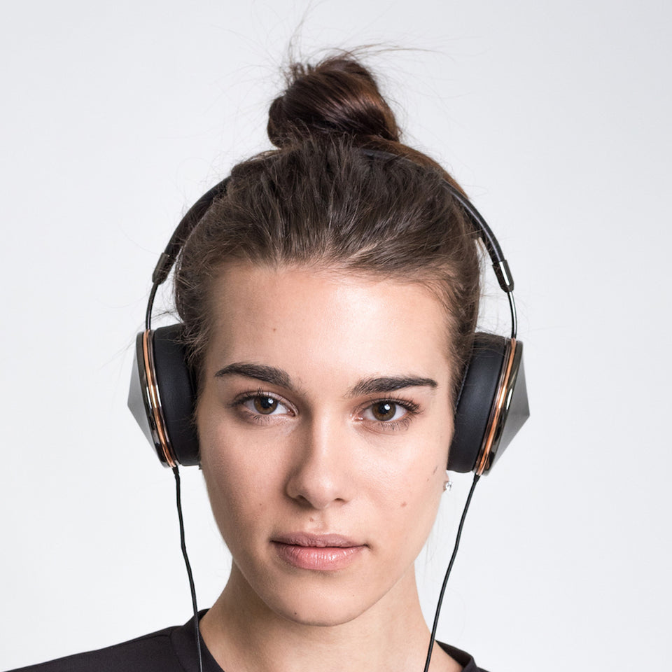 TAYLOR GUNMETAL - WIRED