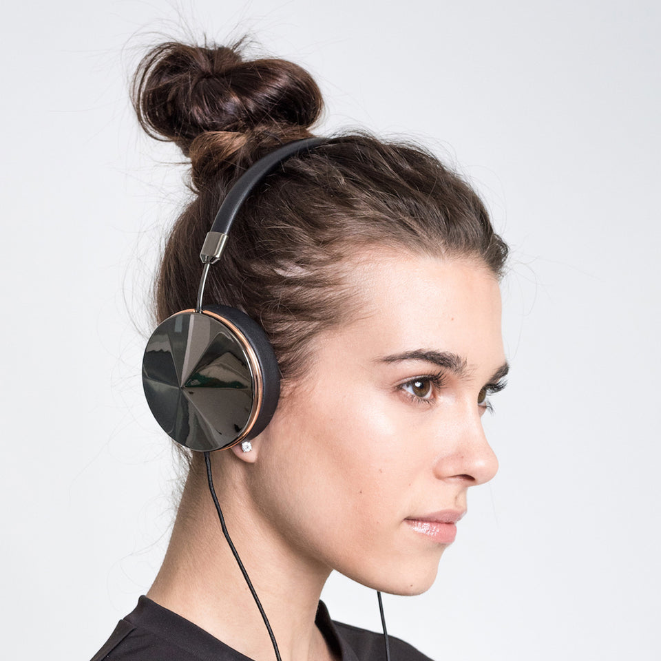 TAYLOR GUNMETAL - WIRED